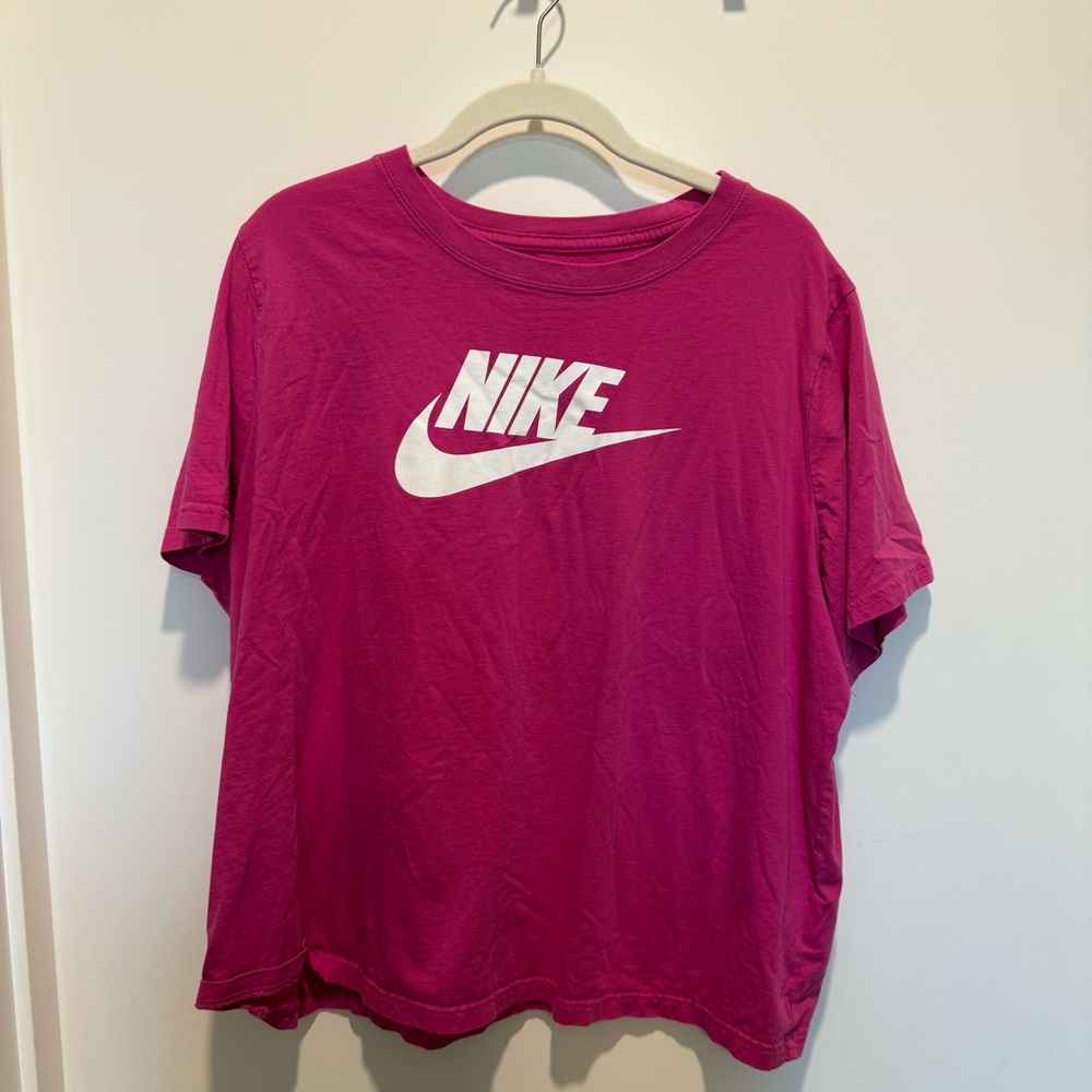 Nike pink T shirt plus size